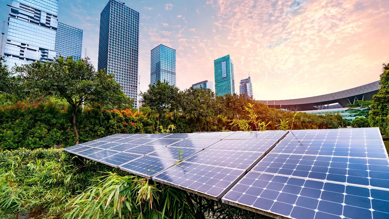 🌞 Clean Energy Starts on Your Roof — Go Solar Today